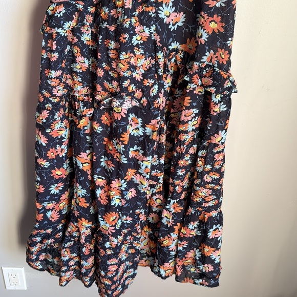 Sundance Pretty Petals Dress Navy Floral MP - Picture 5 of 12